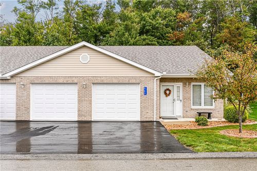 563 Sunview Cir, Latrobe, PA, 15650-3592 | Card Image