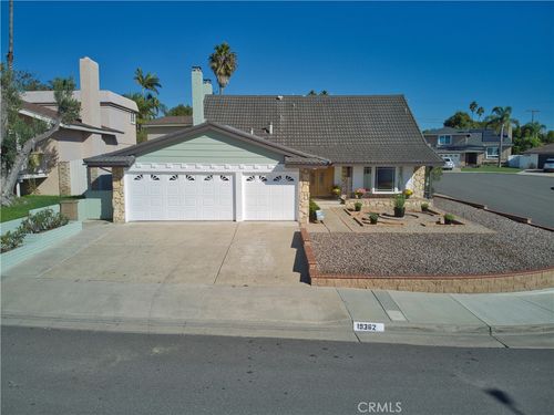 19362 Weymouth Ln, Huntington Beach, CA, 92646-2041 | Card Image