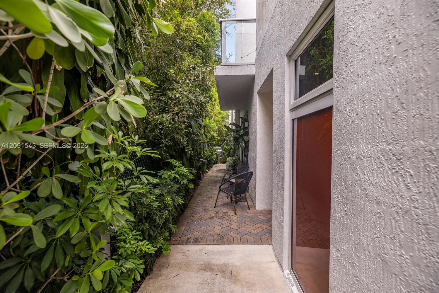 Residential Lease in Miami 3