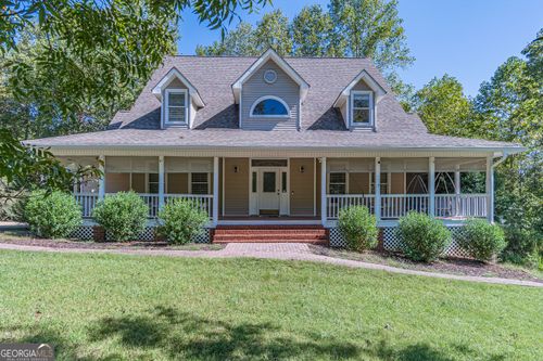 3401 Country Ln, Gainesville, GA, 30506-3704 | Card Image