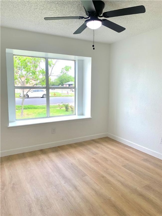 2433 Allencrest Dr, House other with 3 bedrooms, 2 bathrooms and null parking in Corpus Christi TX | Image 15