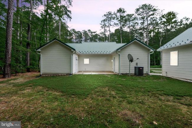 126 Pioneer Trl, House other with 3 bedrooms, 2 bathrooms and null parking in Hague VA | Image 6
