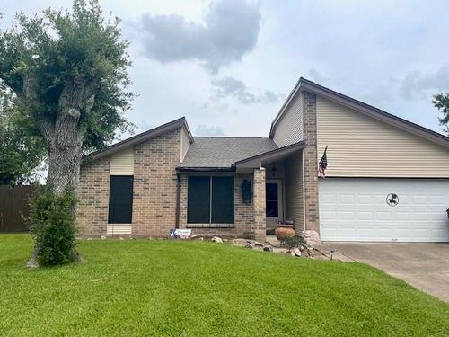 104 Trail Ride Rd, Angleton, TX, 77515-2755 | Card Image