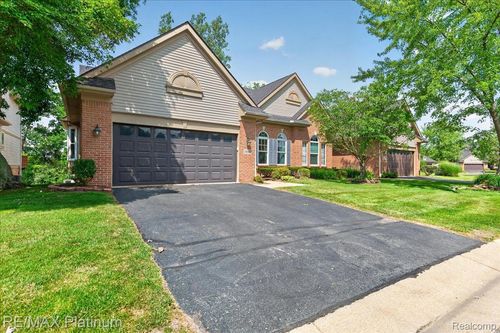 1698 Treyborne Cir, Commerce Township, MI, 48390-2832 | Card Image