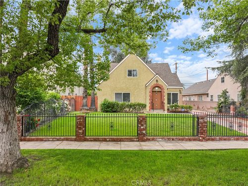 424 W 20th St, San Bernardino, CA, 92405 | Card Image