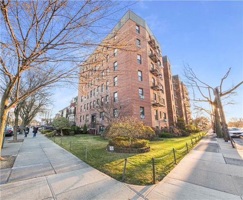 apt-1i-2310 Ocean Pkwy, Brooklyn, NY, 11223-5408 | Card Image
