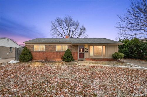 32416 Exeter Dr, Warren, MI, 48092-1134 | Card Image