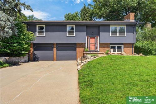 16058 Oak St, Omaha, NE, 68130-2047 | Card Image