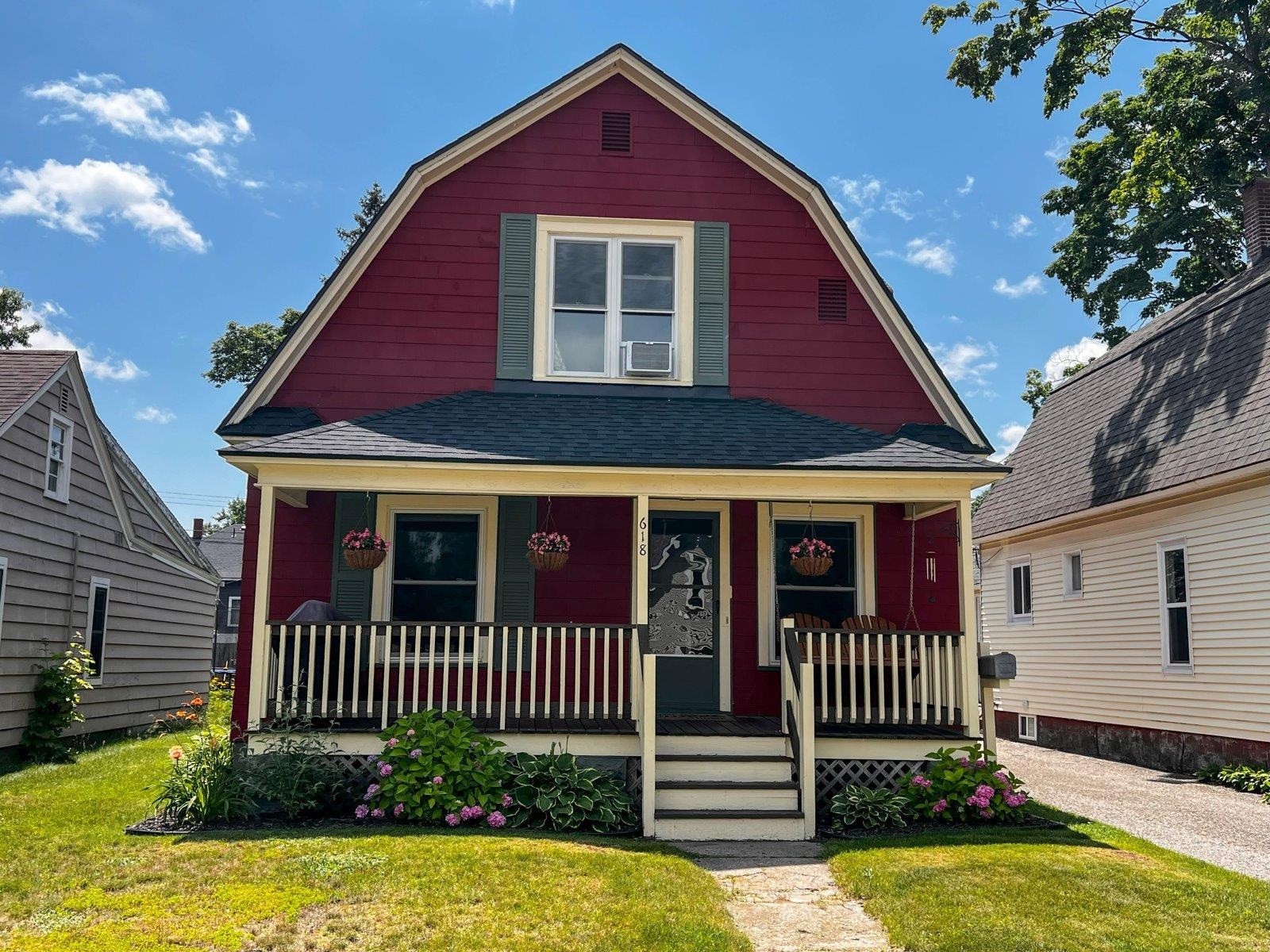 Garfield St, Cadillac, MI 49601