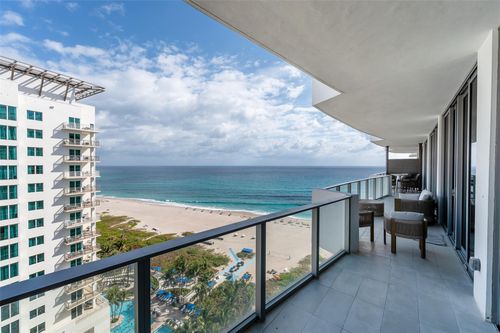 h1601-3100 N Ocean Dr, Riviera Beach, FL, 33404-3214 | Card Image