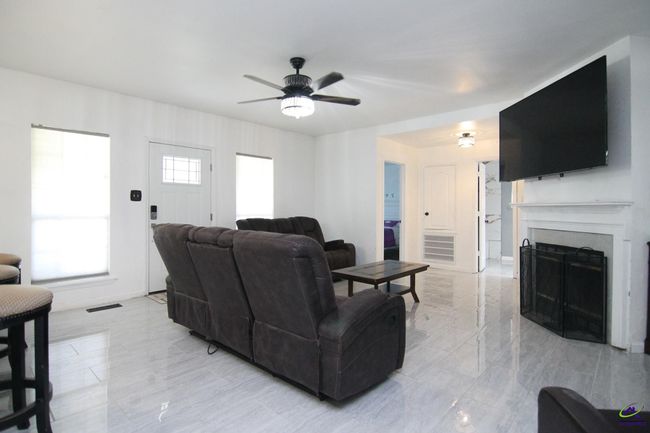 711 Main St, House other with 4 bedrooms, 3 bathrooms and null parking in Byron GA | Image 6
