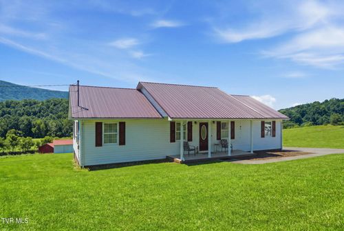 1368 Elk Garden Rd, Lebanon, VA, 24266-6604 | Card Image