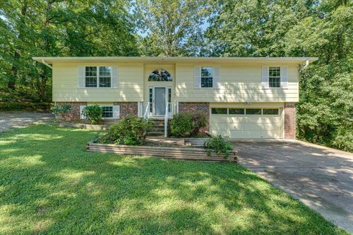 8901 Dalton Ln, Soddy Daisy, TN, 37379-3110 | Card Image