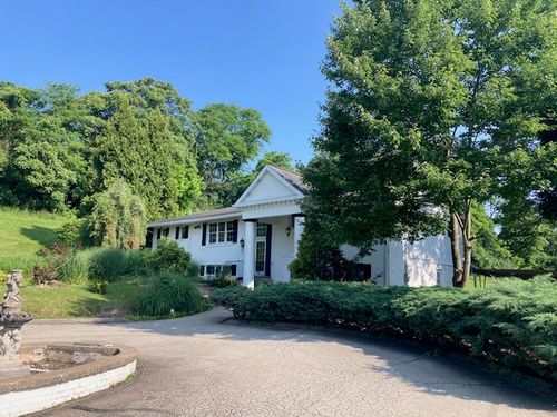 1014 State Rd, Monessen, PA, 15062-2433 | Card Image