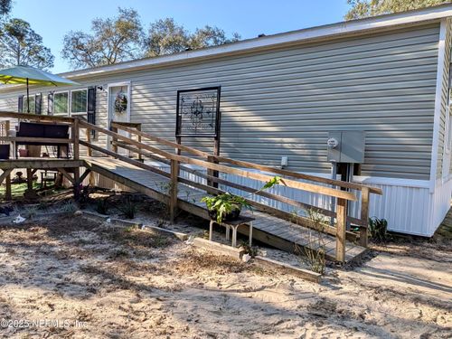 106 Lake Cir, Satsuma, FL, 32189-2410 | Card Image