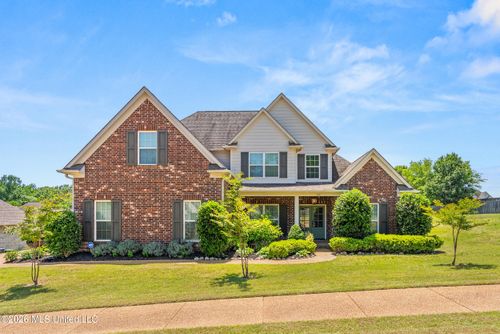 569 Walkers Way, Hernando, MS, 38632-9794 | Card Image