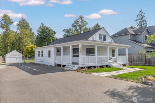 11822 24th St E, Edgewood, WA, 98372-1972 | Card Image