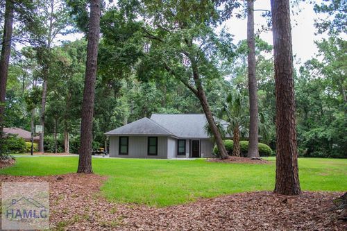 16 Old Martin Ln, Richmond Hill, GA, 31324-5135 | Card Image