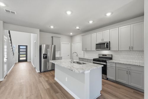 712 Leavenworth Dr, Mckinney, TX, 75071-8826 | Card Image