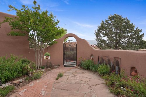 1 Santa Ana Trl N, Corrales, NM, 87048-9656 | Card Image