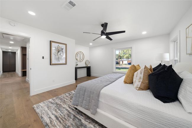 6746 Braeburn Dr, House other with 3 bedrooms, 2 bathrooms and null parking in Dallas TX | Image 24