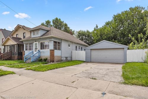 27 Knox St, Ecorse, MI, 48229-1720 | Card Image