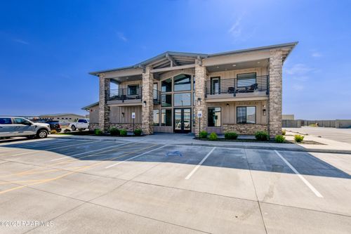 2220 Taxi Way, Prescott, AZ, 86301-6190 | Card Image