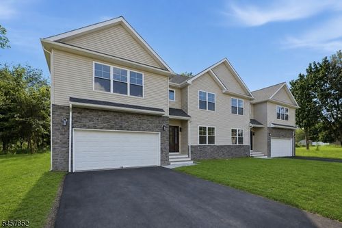 a-10 Delar Pkwy, Franklin Park, NJ, 08823-1302 | Card Image
