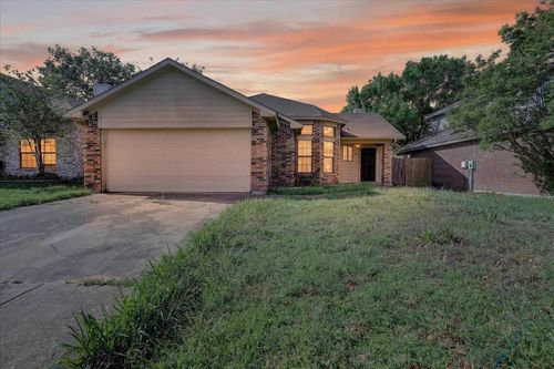 210 Cutting Horse Ln, Keller, TX, 76248-3115 | Card Image