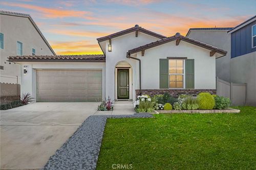 18134 Outlook Way, Saugus, CA, 91350-3299 | Card Image