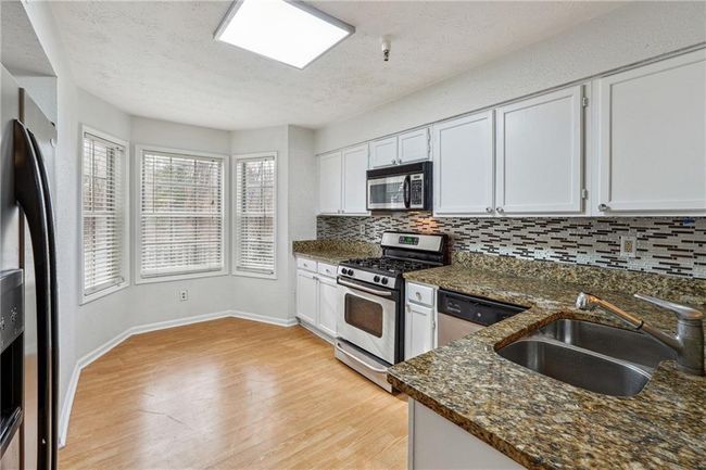 UNIT-203 - 3980 Riverlook Pkwy Se, Condo with 2 bedrooms, 2 bathrooms and 2 parking in Marietta GA | Image 11
