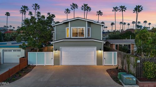 2521 Pierpont Blvd, Ventura, CA, 93001-4066 | Card Image