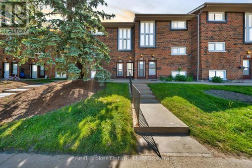 90-49 Rhonda Road, Guelph (Willow West/Sugarbush/West Acres), ON, N1H7A4 | Card Image