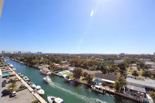 908-2000 Ne 135th St, North Miami, FL, 33181-2164 | Card Image