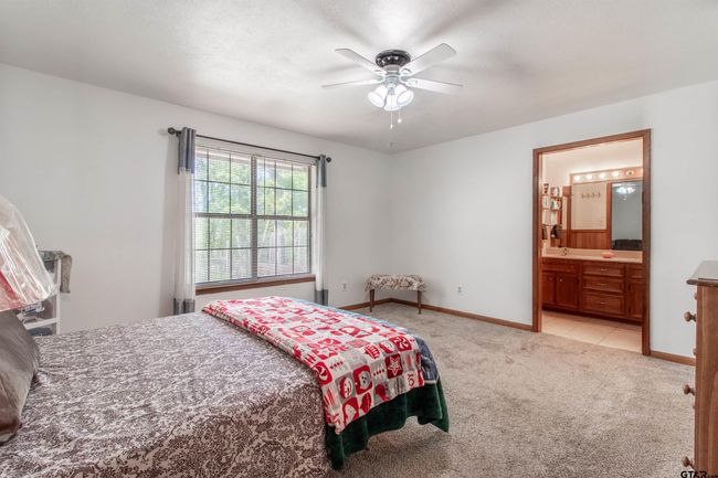 15502 County Road 1227, House other with 4 bedrooms, 2 bathrooms and null parking in Flint TX | Image 17