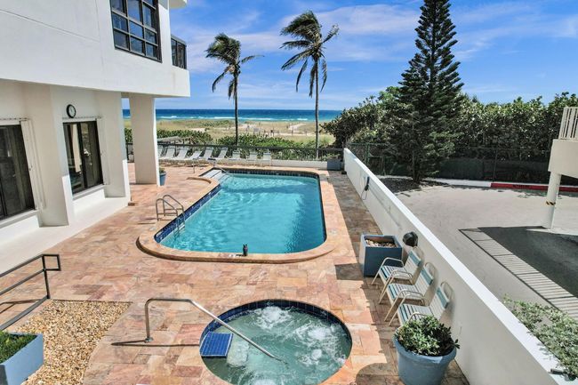 Heated Pool and Hot-Tub | Image 28
