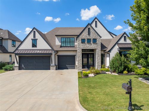 717 109th St, Jenks, OK, 74037-9009 | Card Image
