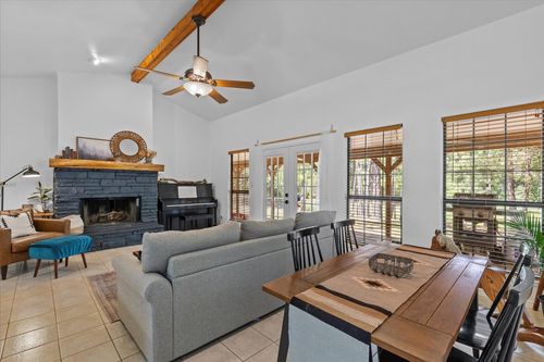 120 Lake Point Way, Bastrop, TX, 78602-5722 | Card Image