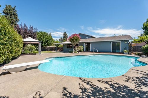 350 George Pl, Ukiah, CA, 95482-3313 | Card Image