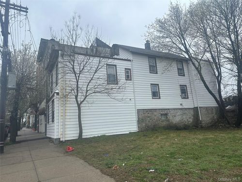 21 Drake Ave, New Rochelle, NY, 10805-1506 | Card Image