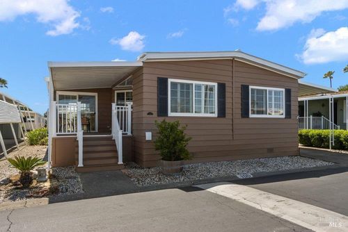 100-300 East H Street, Benicia, CA, 94510 | Card Image