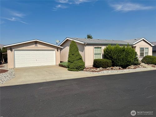 1628 Pleasant Ave, Wenatchee, WA, 98801-6824 | Card Image