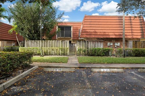 713 Nw 99th Cir, Plantation, FL, 33324-4910 | Card Image