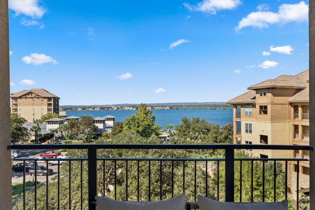 9501 - 84 Island Dr, Condo with 3 bedrooms, 3 bathrooms and 2 parking in Horseshoe Bay TX | Image 12