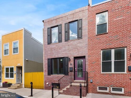 2323 Cross St, PHILADELPHIA, PA, 19146-4102 | Card Image