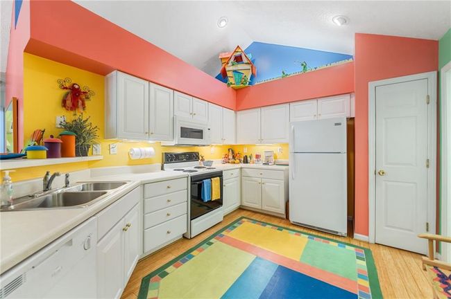 4512 Orchard Trce, Condo with 3 bedrooms, 2 bathrooms and null parking in Roswell GA | Image 12