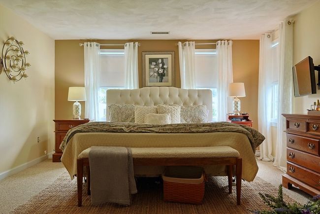 98 Robinette Rd, House other with 4 bedrooms, 3 bathrooms and 6 parking in Stoughton MA | Image 34