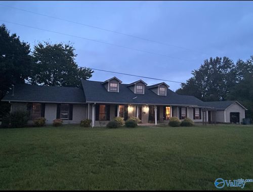 2050 County Road 219, Florence, AL, 35633-2329 | Card Image