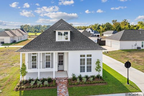 13734 Sweet Cherry Dr, Baton Rouge, LA, 70810-7436 | Card Image