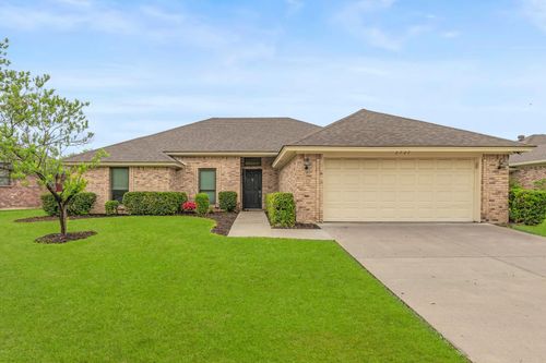 3737 Rolling Meadows Dr, Bedford, TX, 76021-2638 | Card Image